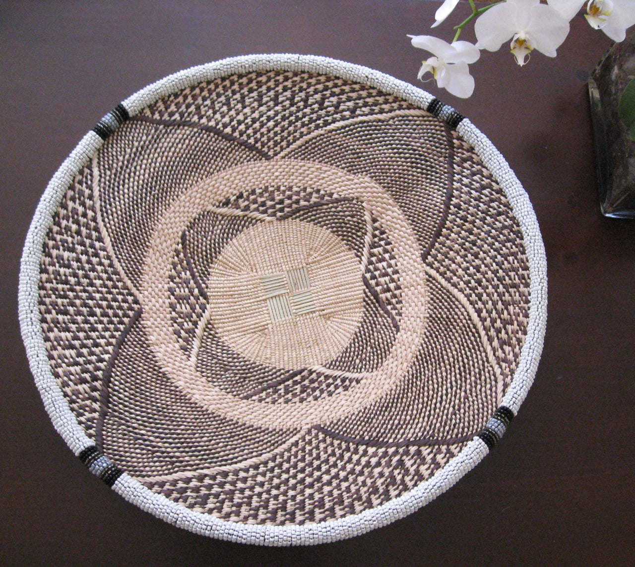 THANDA WHITE, GRAY AND BLACK BEADED BASKET - PETALS SOLD