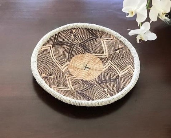 INGANE WHITE BEADED BASKET - SIGNS